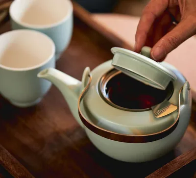 Satin Teapot - 20 oz